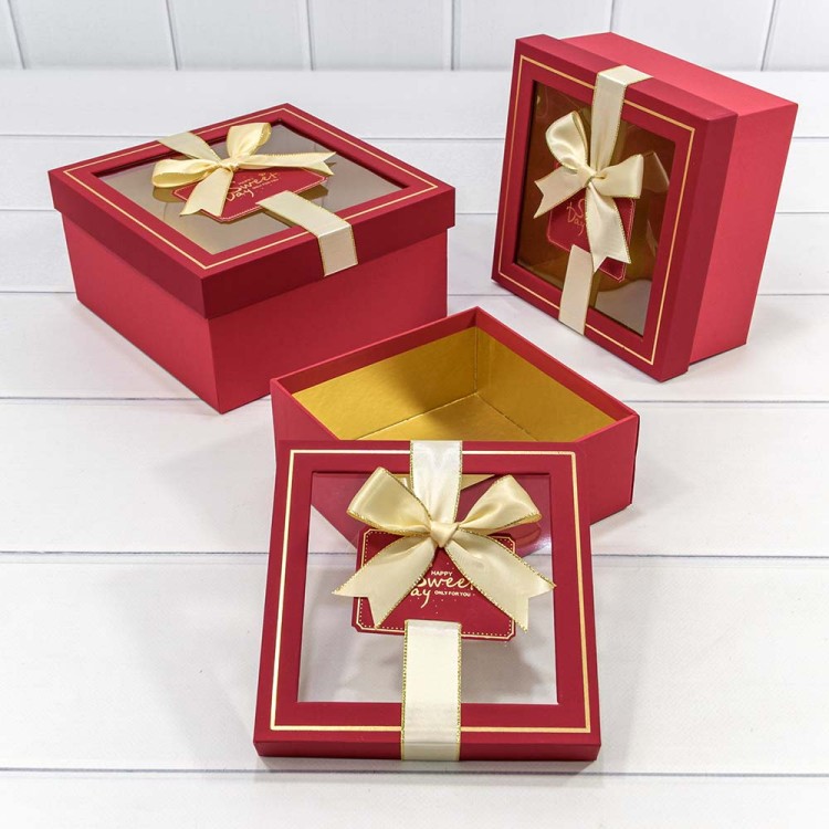 721308/2 Коробки Квадратные Набор 1/3 19*19*9,5 с окошком и бантом Красный 1/18