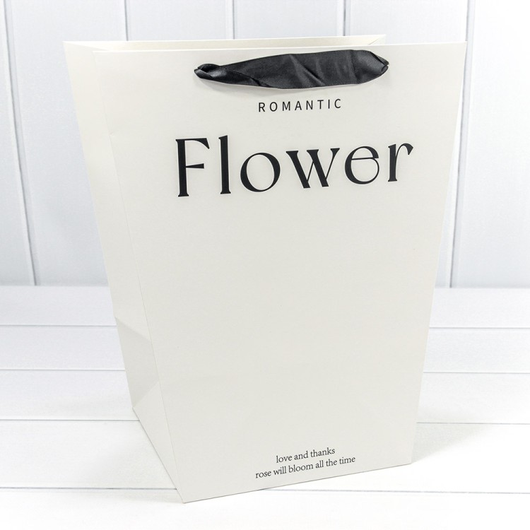 000179CQ Пакет подарочный "Romantic Flower" Белый 30*35*20 210г 1/10 1/200