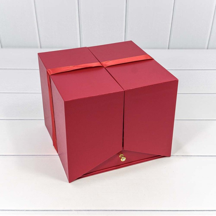 7202309/3 Коробка Квадратная 21*21*18 "Сюрприз" Красный 1/8