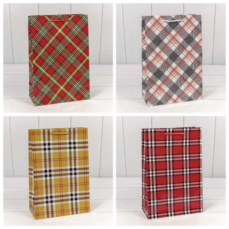 00038K Пакет подарочный "Клетки и полоски" (микс) 20*30*10 128г 1/20 1/360
