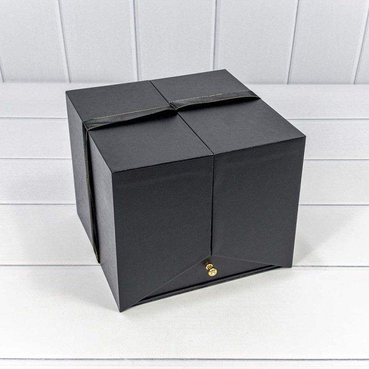 7202309/4 Коробка Квадратная 21*21*18 "Сюрприз" Чёрный 1/8