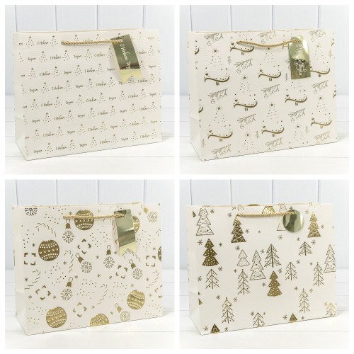 300382CA Пакет подарочный с тиснением "Новый год" (микс) 32*26*13 210г 1/20 1/120
