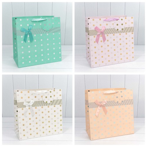 000154X Пакет подарочный "Леди" с тиснением (микс) 37*37*20 230г 1/20 1/120 