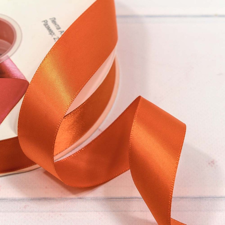556-25/750 Лента Атласная Полиэстер класс А 2,5см*100ярд Красно-оранжевый 1/8 1/32