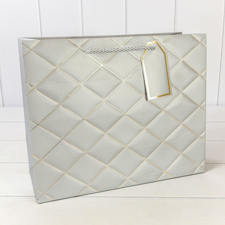 300710CA Пакет подарочный с тиснением "Ромбы" (микс) 32*26*13 210г 1/20 1/240