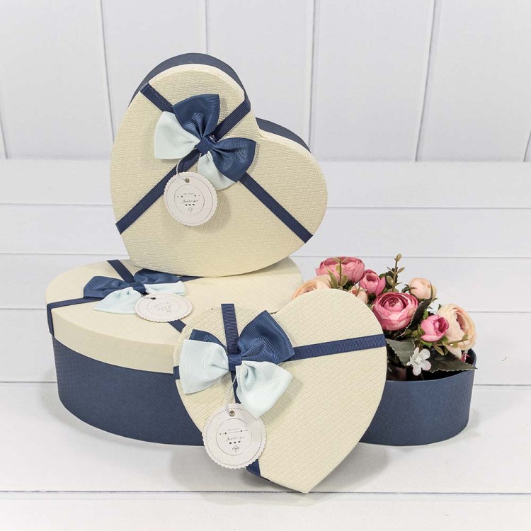 720612/23 Коробки "Сердце" Набор 1/3 22*20*9 с бантиком (ассортимент 7) 1/36