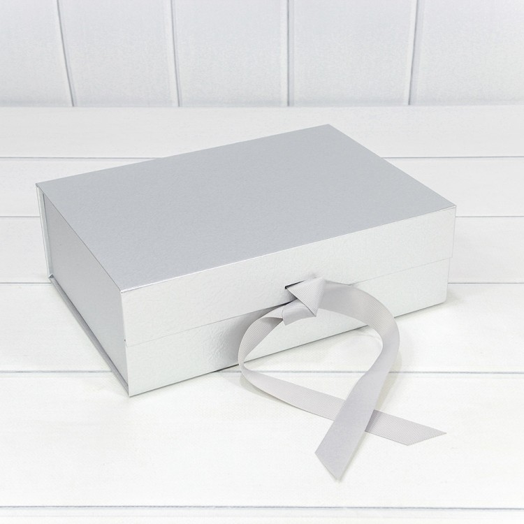 730226/0121 Коробка Прямоугольная 28,2*20*9,2 складная на магнитах "Люкс" Серебряный 1/48