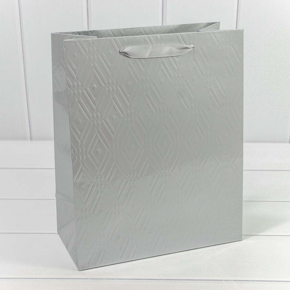 000156C/5 Пакет подарочный "Элегант" Серебряный 26*32*13 230г 1/20 1/120 000156C/5 Пакет подарочный "Элегант" Серебряный 26*32*13 230г 1/20 1/120