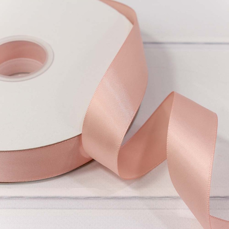 556-25/203 Лента Атласная Полиэстер класс А 2,5см*100ярд Кремовый 1/8 1/32