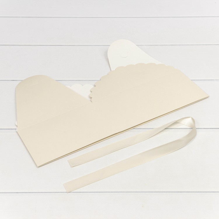 000920-8/5 Коробка Прямоугольная 22*16*10 сборная с атласной лентой Бежевый 1/20 1/500