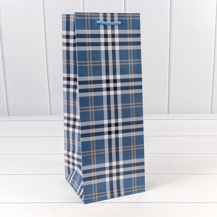 00038M Пакет подарочный "Клетки и полоски" (микс) 13*35*13 157г 1/20 1/240