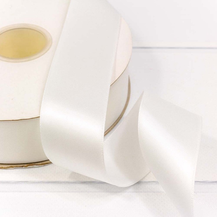 556-38/000 Лента Атласная Полиэстер класс А 3,8см*100ярд Жемчужно-белый 1/6 1/24