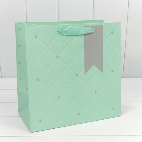 000152Y Пакет подарочный "Эксклюзив" (микс) 30*30*16 230г 1/20 1/120 