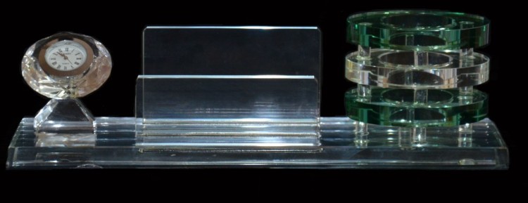 ХН55-2Н Настольная подставка с часами зеленый 24х6,5х6,5 см