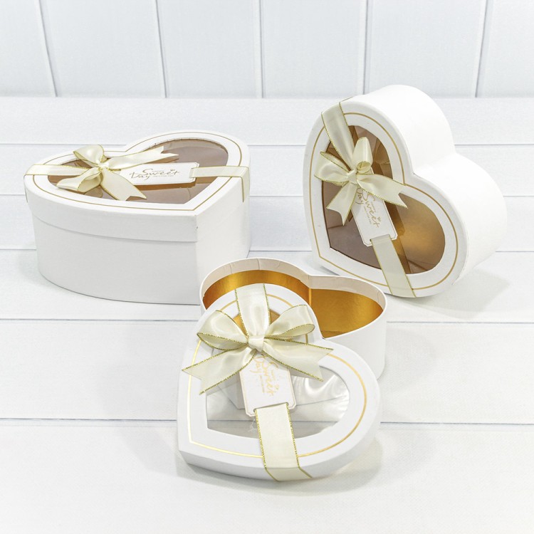 721610/8 Коробки "Сердце" набор 1/3 22,2*19,5*9 с окошком и бантом Белый 1/18