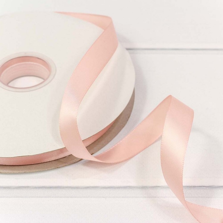 556-15/203 Лента Атласная Полиэстер класс А 1,5см*100ярд Кремовый 1/18 1/72