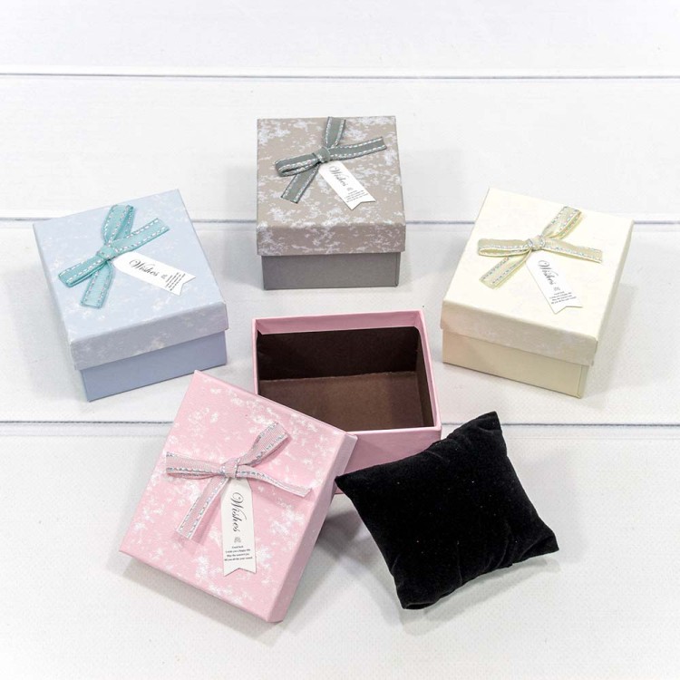 91117/9 Коробка Прямоугольная 8,9*7,9*5,3 под часы с бантиком (микс 9) 1/6 1/360