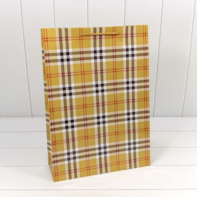 00038A Пакет подарочный "Клетки и полоски" (микс) 32*45*11 157г 1/20 1/240