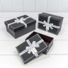 721913/1 Коробки Прямоугольные Набор 1/3 22,5*16*9,5 с белым бантом Чёрный 1/20 721913/1 Коробки Прямоугольные Набор 1/3 22,5*16*9,5 с белым бантом Чёрный 1/20