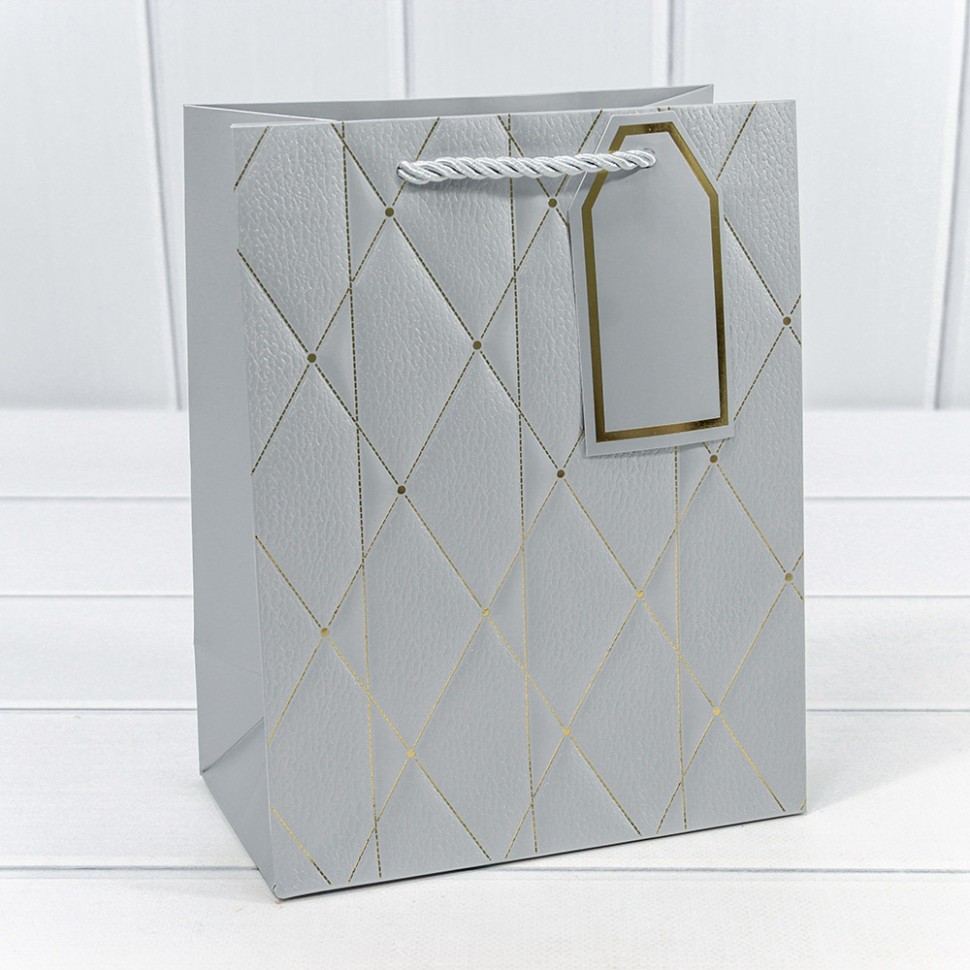 300560E/3 Пакет подарочный с тиснением "Ромбы и линии" Серебряный 18*23*10 210г 1/12 1/480